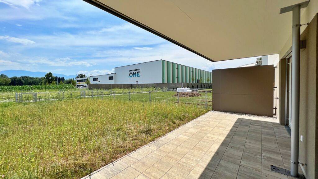 RESERVIERT! 2-Zimmer-Wohnung mit Garten und Tiefgaragenstellplatz in Waidmannsdorf.