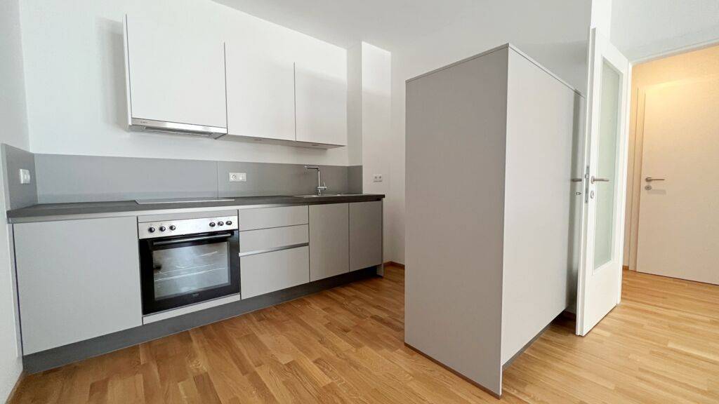 Waidmannsdorf. 2-Zimmer-Gartenwohnung mit Carport in Uninähe.