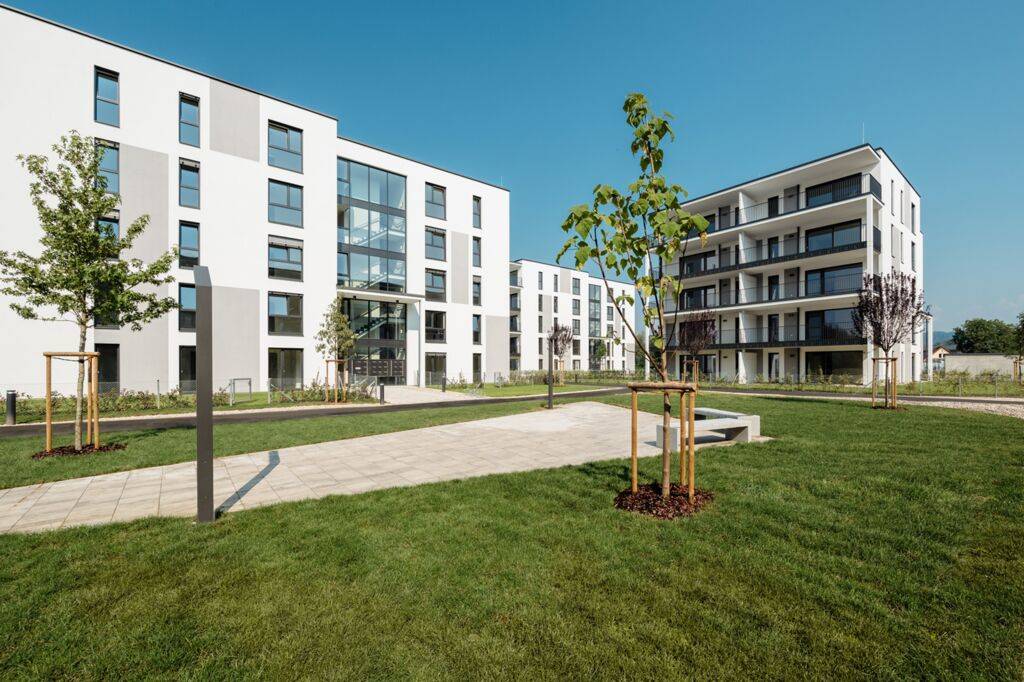 Verfügbar nach Absprache! - UNSEREINS. | NEUBAU | 3-Zimmer-Wohnung mit Westloggia und Tiefgarage.