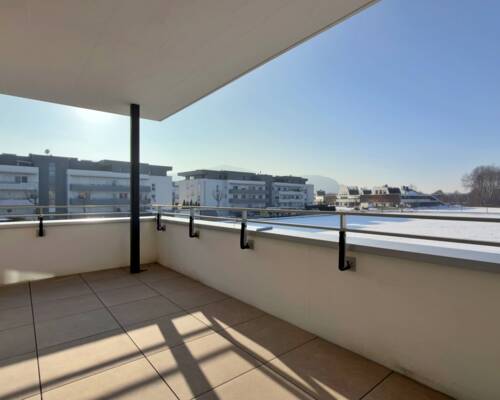 Moderne 4-Zimmer-Wohnung mit 36 m² Balkon & 2 Tiefgaragenstellplätze in Waidmannsdorf.