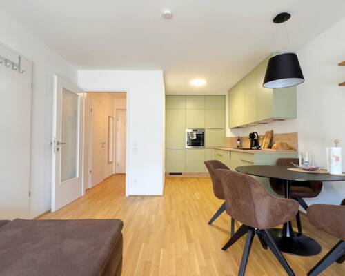 Einziehen und wohlfühlen – vollmöblierte 2-Zimmer-Wohnung mit Balkon und Tiefgarage in Viktring!