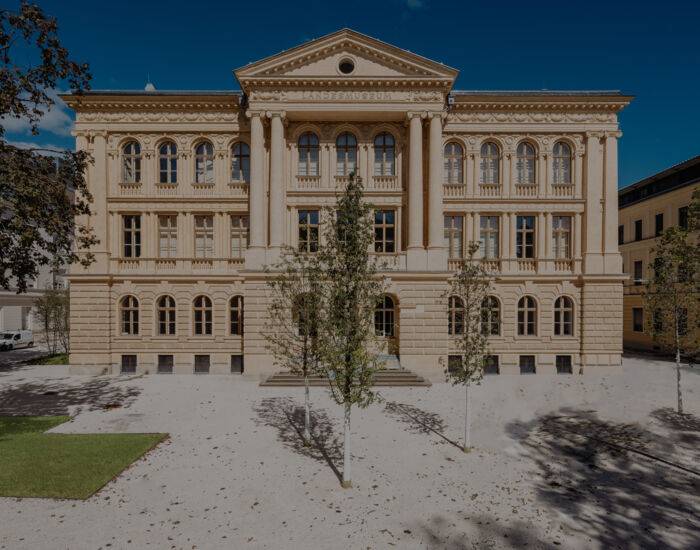 Landesmuseum Kärnten von außen bei Tag